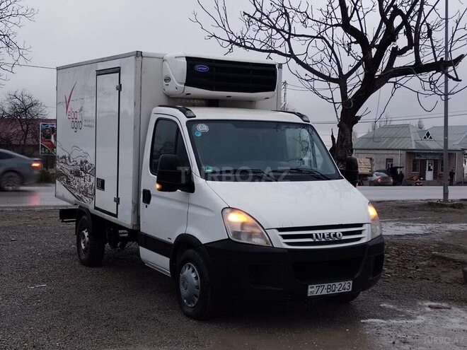 Ford Transit 2008, 290,000 km - 2.3 л - Quba