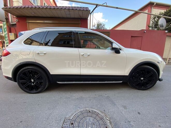 Porsche Cayenne 2011, 201,460 km - 4.8 л - Bakı