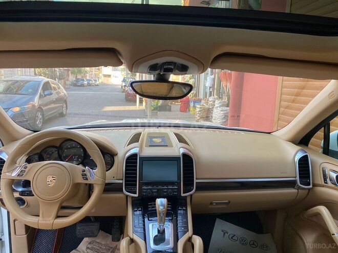 Porsche Cayenne 2011, 201,460 km - 4.8 л - Bakı