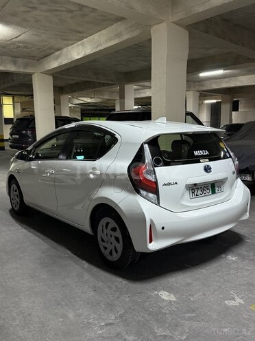 Toyota Aqua 2019, 98,000 km - 1.5 l - Bakı