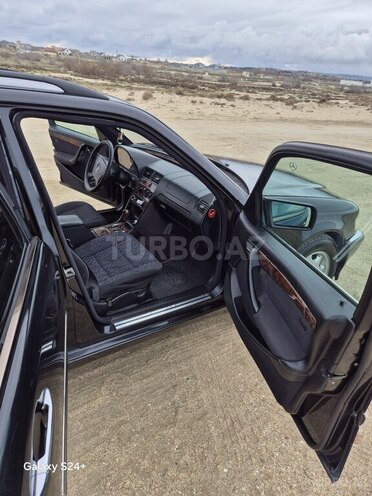 Mercedes C 180 2000, 670,000 km - 2.0 l - Bakı