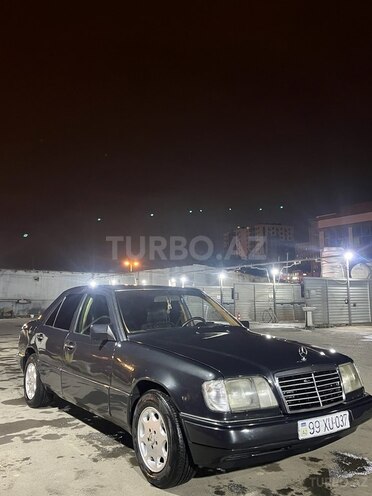 Mercedes E 220 1995, 570,000 km - 2.2 l - Bakı