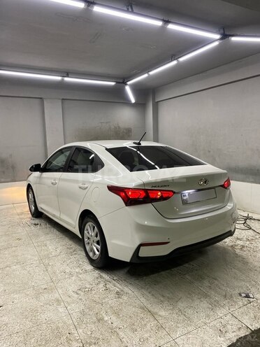 Hyundai Accent 2018, 120,220 km - 1.6 л - Bakı