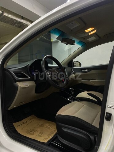Hyundai Accent 2018, 120,220 km - 1.6 л - Bakı
