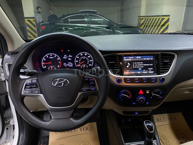 Hyundai Accent 2018, 120,220 km - 1.6 л - Bakı