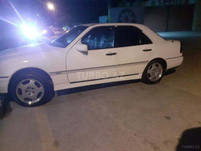 Mercedes C 180 1993, 324,491 km - 1.8 л - Bakı