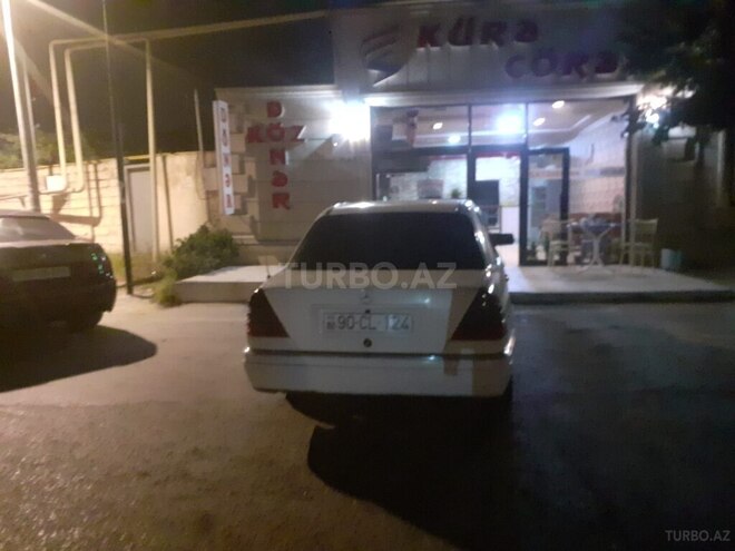 Mercedes C 180 1993, 324,491 km - 1.8 л - Bakı