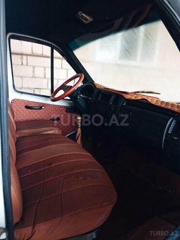 GAZ 2705 2006, 508,000 km - 2.4 l - Salyan