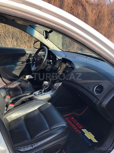 Chevrolet Cruze 2014, 242,357 km - 1.4 l - Gəncə