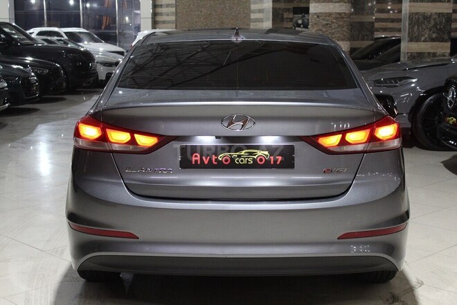 Hyundai Avante-7