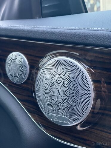 Mercedes C 300-10