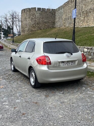 Toyota Auris 2008, 223,455 km - 1.4 l - Şəki