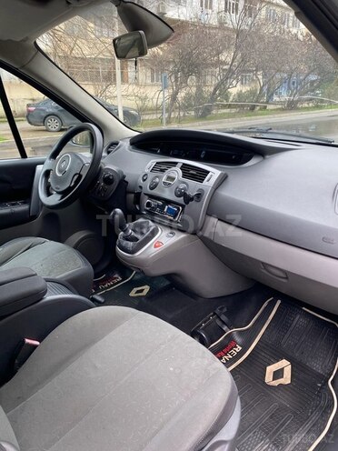 Renault Scenic-4