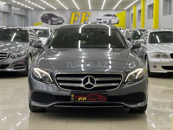 Mercedes E 220 d-2
