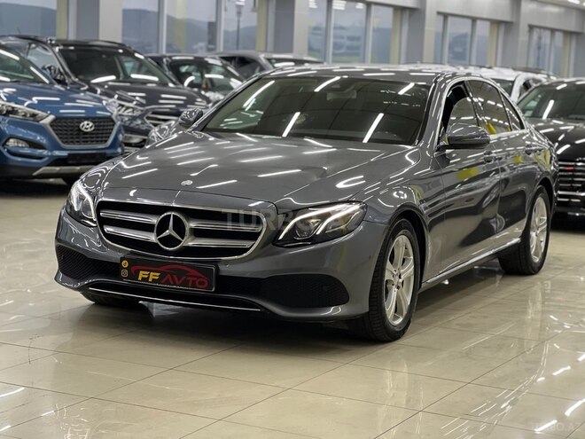 Mercedes E 220 d-4
