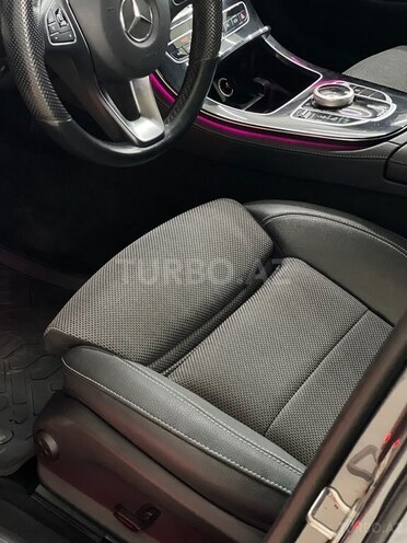 Mercedes E 220 d-9