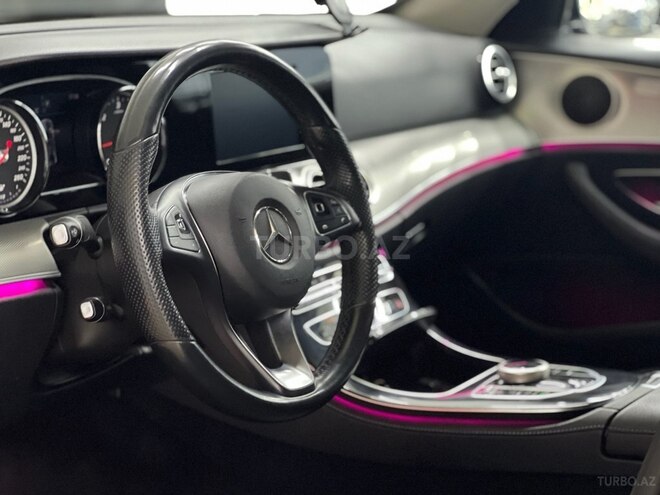 Mercedes E 220 d-8