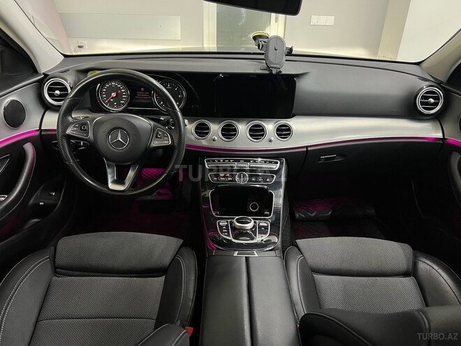 Mercedes E 220 d-13