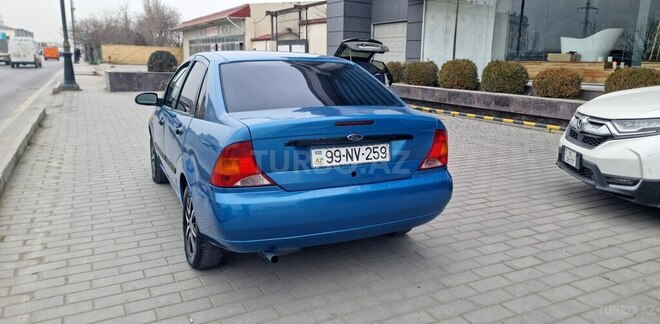 Ford Focus 2001, 230,000 km - 1.6 l - Bakı