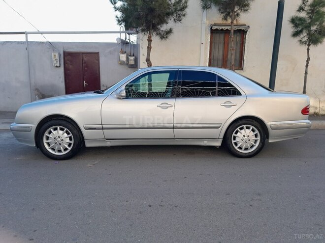 Mercedes E 240 1999, 295,000 km - 2.4 л - Gəncə