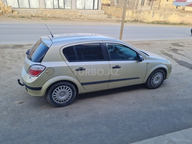 Opel Astra 2005, 400,000 km - 1.4 l - Bakı