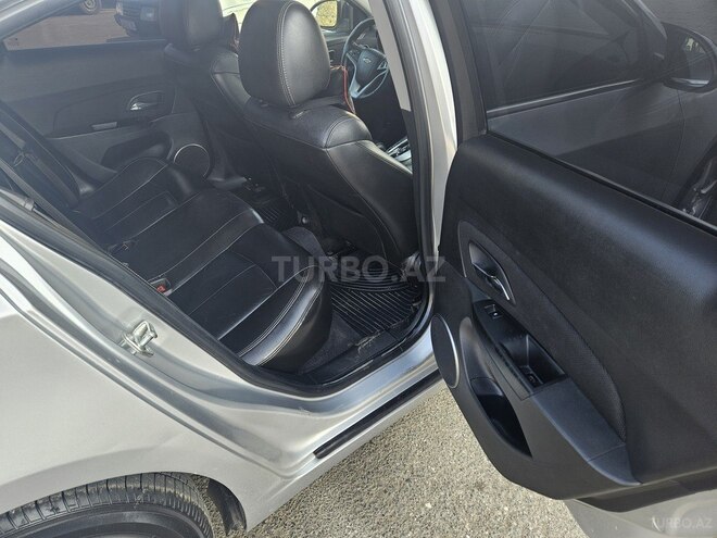 Chevrolet Cruze 2011, 276,654 km - 1.4 l - Tovuz