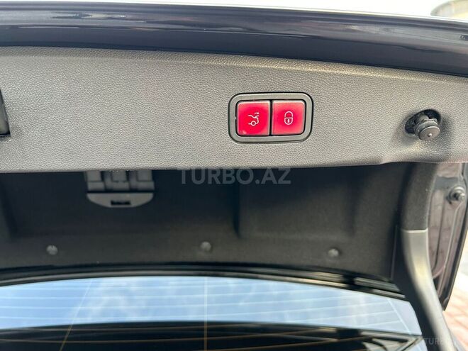 Mercedes E 350 d 2011, 299,500 km - 3.0 l - Bakı