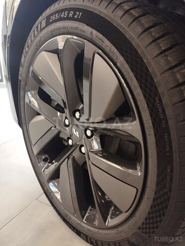 Li Auto L7-10