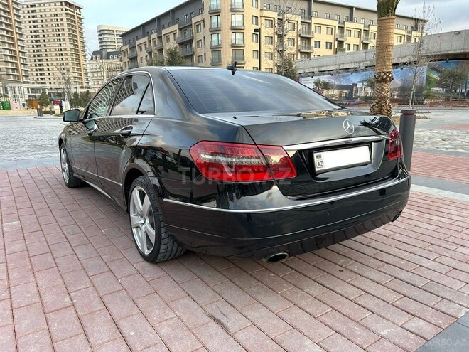 Mercedes E 350 d 2011, 299,500 km - 3.0 l - Bakı