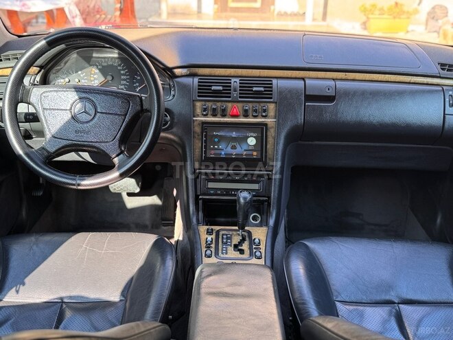 Mercedes E 240 1999, 340,000 km - 2.4 л - Bakı