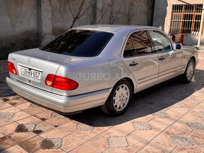 Mercedes E 240 1999, 340,000 km - 2.4 л - Bakı
