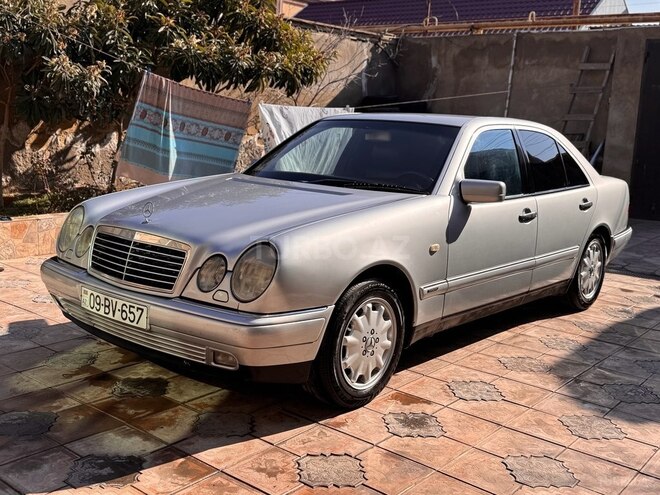 Mercedes E 240 1999, 340,000 km - 2.4 л - Bakı
