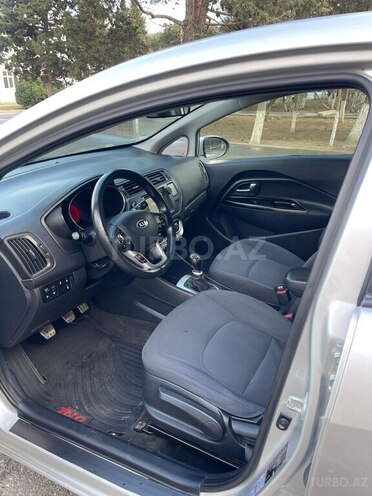 Kia Rio 2012, 270,370 km - 1.1 л - Sumqayıt