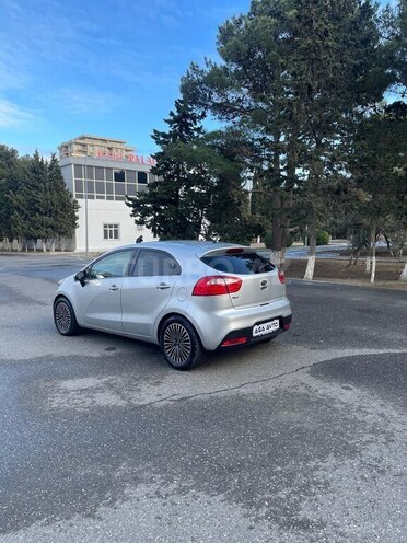 Kia Rio 2012, 270,370 km - 1.1 л - Sumqayıt
