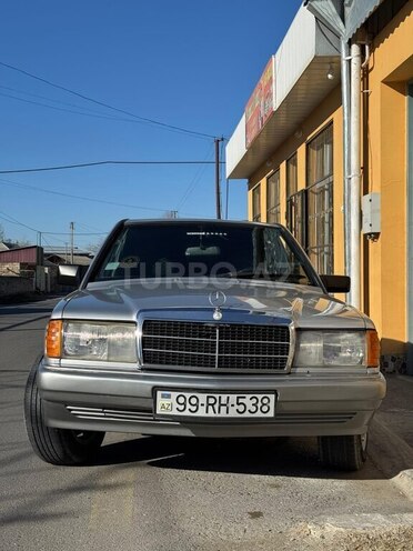 Mercedes E 200 1990, 200,000 km - 2.0 l - Goranboy