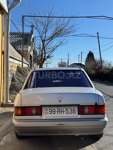 Mercedes E 200 1990, 200,000 km - 2.0 l - Goranboy