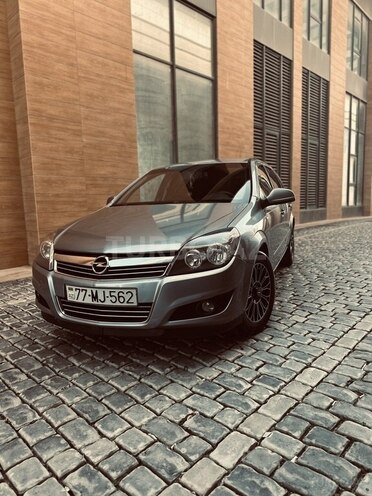 Opel Astra 2009, 327,000 km - 1.4 l - Bakı