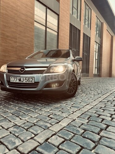 Opel Astra 2009, 327,000 km - 1.4 l - Bakı