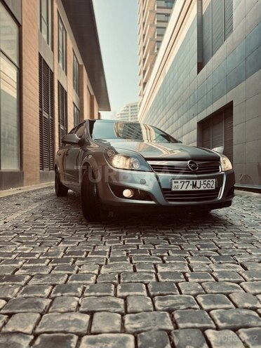 Opel Astra 2009, 327,000 km - 1.4 l - Bakı