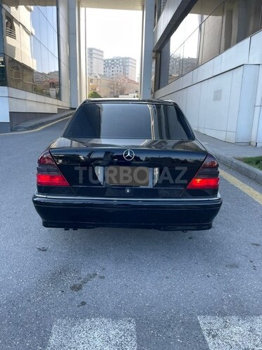Mercedes C 230 1998, 286,000 km - 2.3 l - Bakı