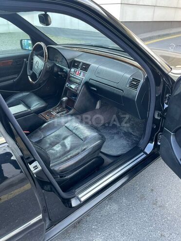 Mercedes C 230 1998, 286,000 km - 2.3 l - Bakı
