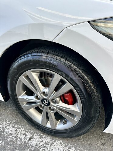 Hyundai Avante 2015, 198,000 km - 1.6 l - Bakı