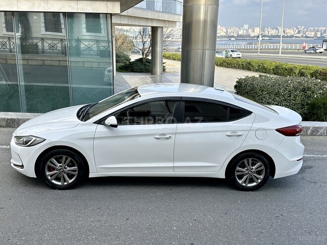 Hyundai Avante 2015, 198,000 km - 1.6 l - Bakı