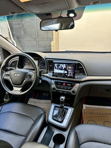 Hyundai Avante 2015, 198,000 km - 1.6 l - Bakı
