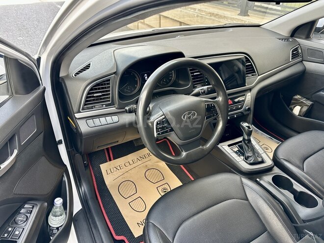 Hyundai Avante 2015, 198,000 km - 1.6 l - Bakı