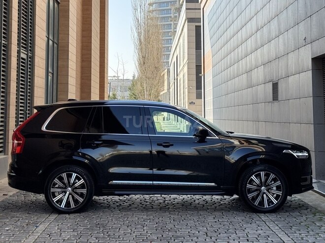 Volvo XC90-8