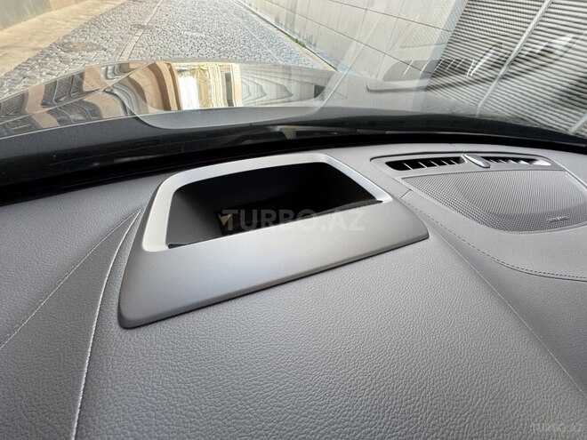 Volvo XC90-18