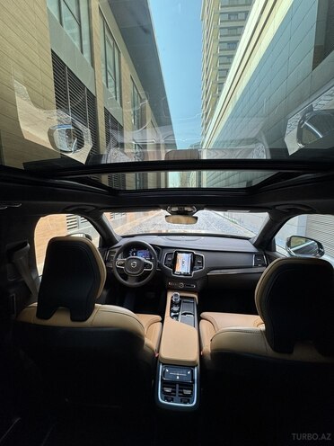 Volvo XC90-16