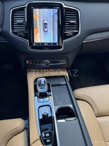 Volvo XC90-19