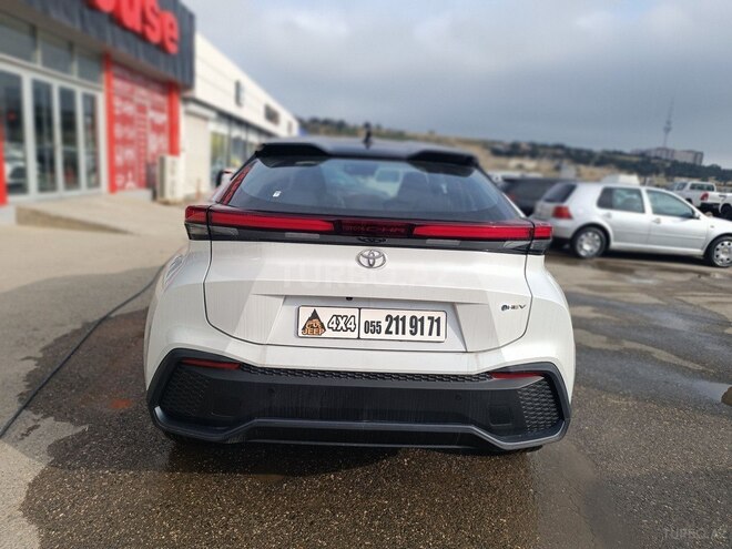 Toyota C-HR 2024, 0 km - 2.0 л - Bakı
